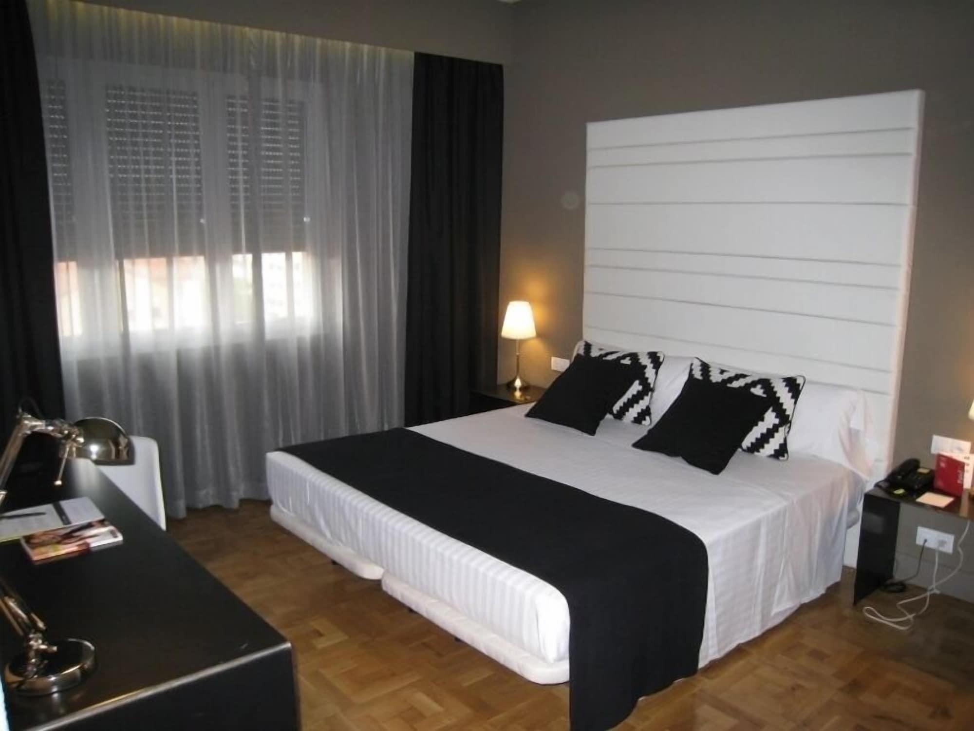 Habitus Hotel Leyre Pamplona Exteriér fotografie